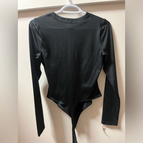 Black long sleeve bodysuit - Picture 2 of 2
